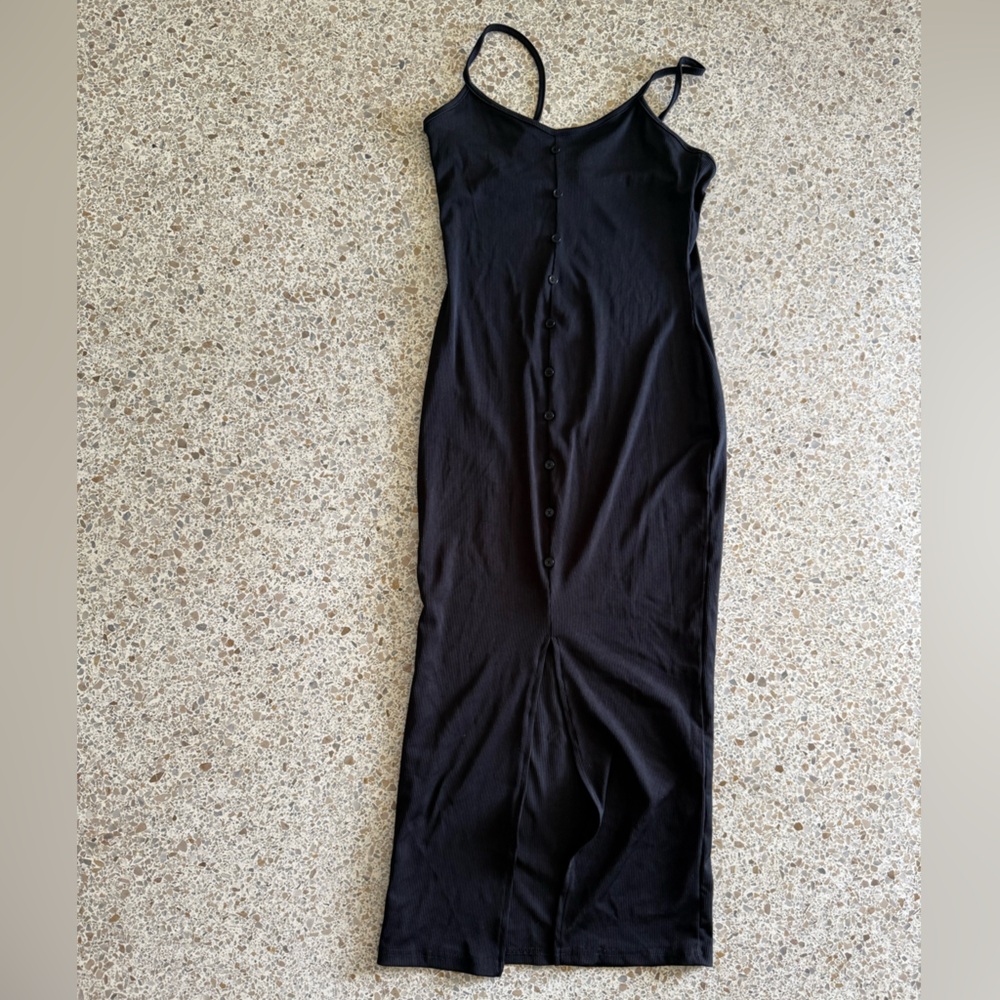 SHEIN Dark Ribbed Fabric